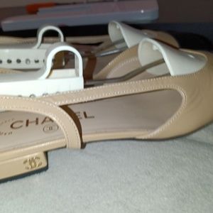 CHANEL TWO TONED CALFSKIN SLING BACK FLATS